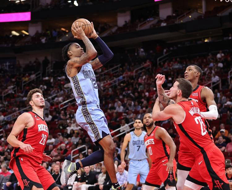 足球欧洲豪门宣布亏损，财政危机加深（欧洲足球豪门披露亏损，财务危机进一步恶化）