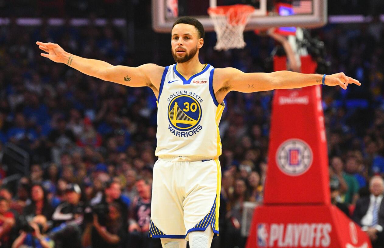 王洪亮：85一代球员爱学习沟通多；希望有机会去欧洲深度提高（王洪亮：85后球员重学习善沟通，盼赴欧洲深造提升）