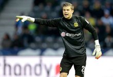 中国男子冰壶队在冬奥会资格赛中连胜两场，即将迎战新西兰和韩国，展现强大实力，期待继续拼搏。（中国男子冰壶队冬奥资格赛两连胜，强势迎战新西兰与韩国，继续冲击佳绩）