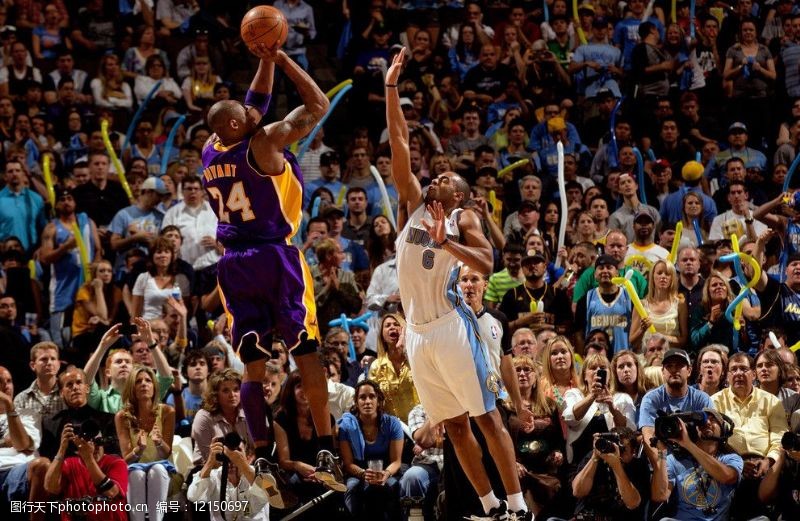 起势了！杰曼突破拉杆上篮2+1 北京一波8-0反超（杰曼强突拉杆打成2+1，北京轰出8-0攻势完成反超）