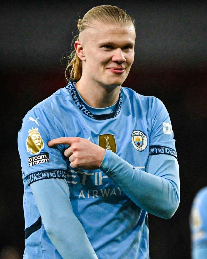 韩足晚报（2025.11.10）洪明甫如何化解最大危机（韩足晚报 2025.11.10：洪明甫的破局之道）