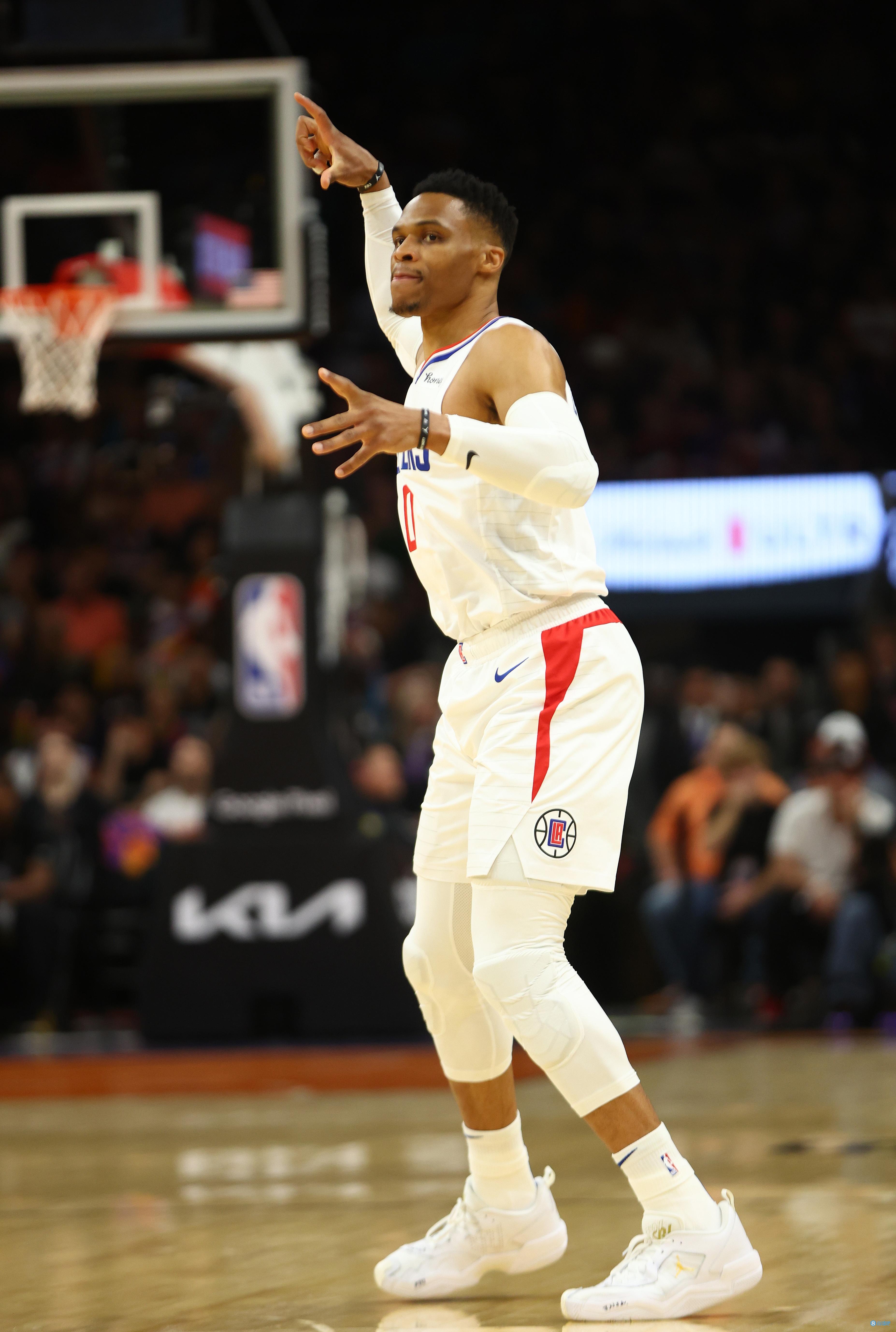 法媒：枪手和萨卡原则上已达成续约协议，新合同至2030年（法媒：阿森纳与萨卡基本谈妥续约，新约至2030年）