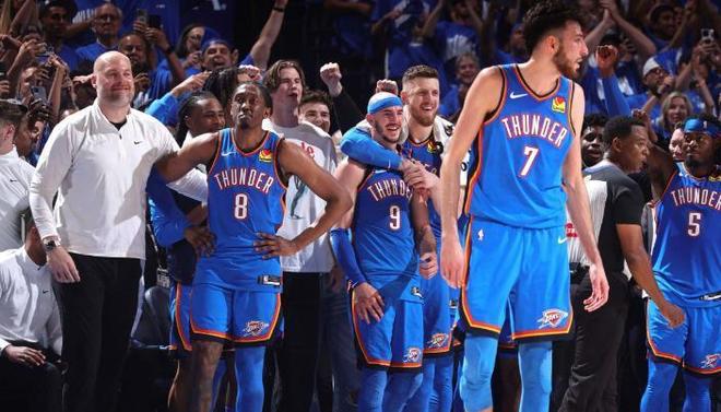 中足联：递补参加职业联赛的球队不得在递补当赛季异地搬迁（中足联明确：递补升入职业联赛球队当季禁止异地迁址）