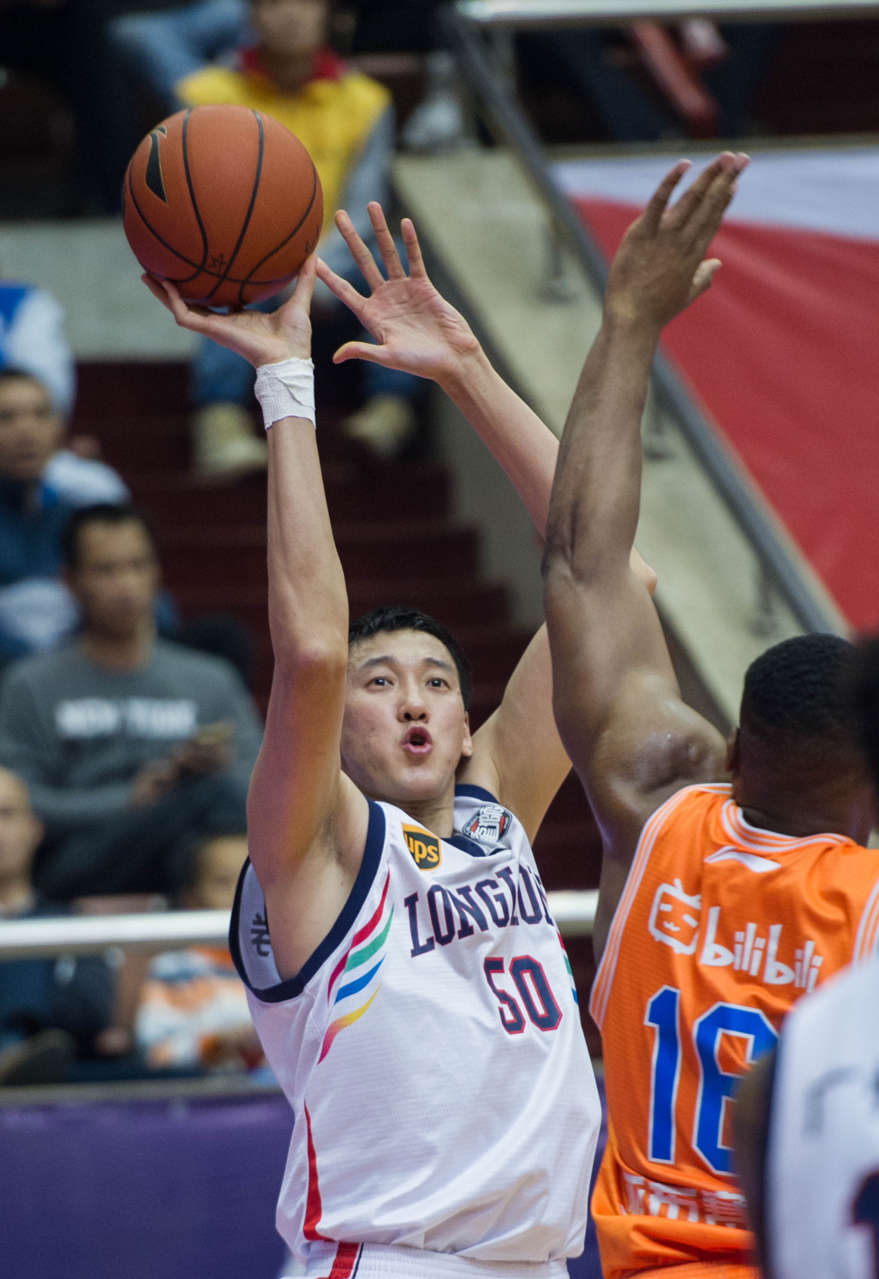 剑南春｜巴萨3-1逆转马竞，拉菲尼亚、奥尔莫、费兰建功，莱万失点（剑南春｜巴萨3-1翻盘马竞：拉菲尼亚、奥尔莫、费兰相继破门，莱万罚失点球）