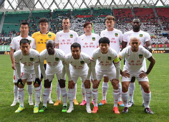 安东尼奥：调整阵容是为了给队员更多机会，同时保证球员健康（安东尼奥：通过调整阵容为球员创造更多机会，并确保健康）