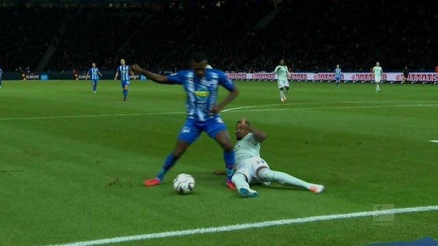 记者：阿莫林组建新的领导小组，包括B费、马奎尔、利马等人（记者：阿莫林打造全新领袖小组，B费、马奎尔、利马在列）