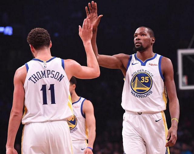 纳帅：施洛特贝克的脚肿了；萨内在欧冠和土超的数据有所提升（纳帅：施洛特贝克脚部肿胀；萨内在欧冠及土超的数据上扬）