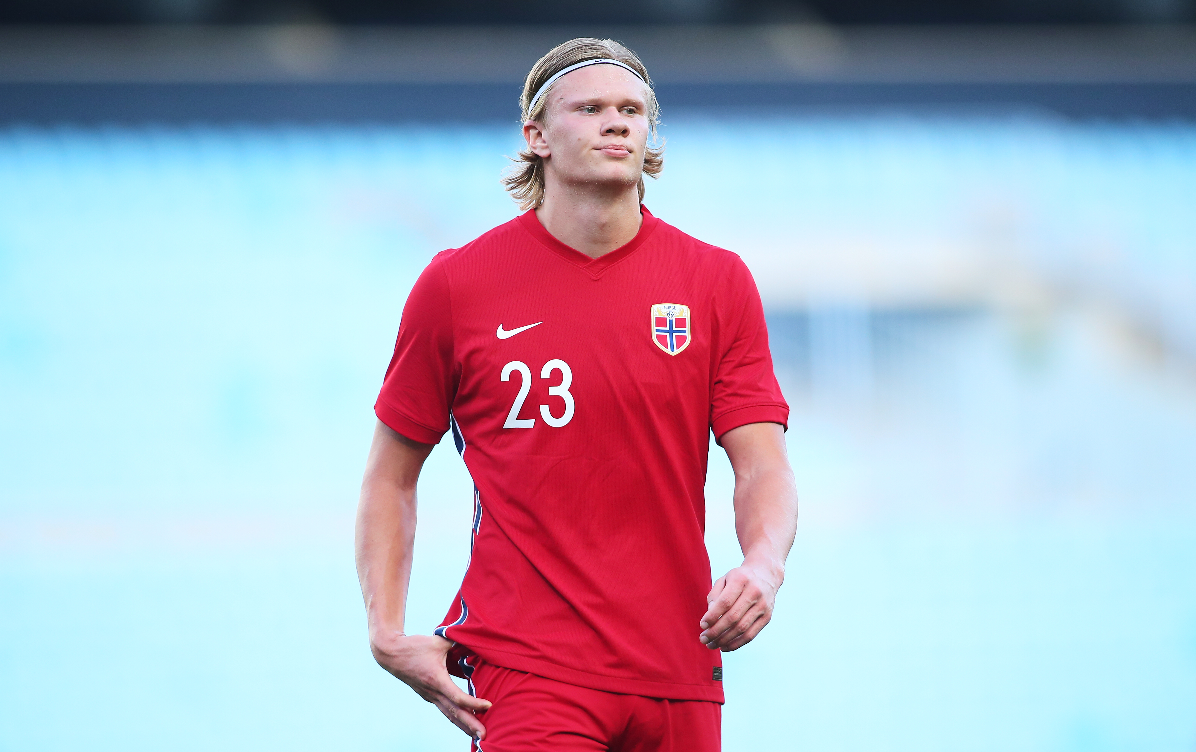 多尔古：纽卡的侵略性很强，我们要在对方半场持球避免被压迫（多尔古：纽卡侵略性十足，我们要在对方半场控球以化解逼抢）