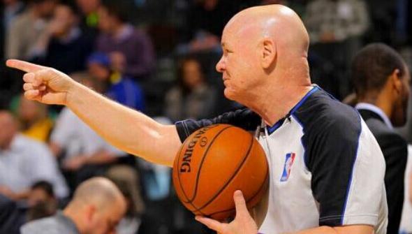 连进五球！巴萨5-3翻盘，悍将戴帽，西甲狂飙6连胜，稳住头名位置（巴萨5-3逆转狂胜：连下五城，悍将上演帽子戏法，西甲豪取六连胜稳居榜首）