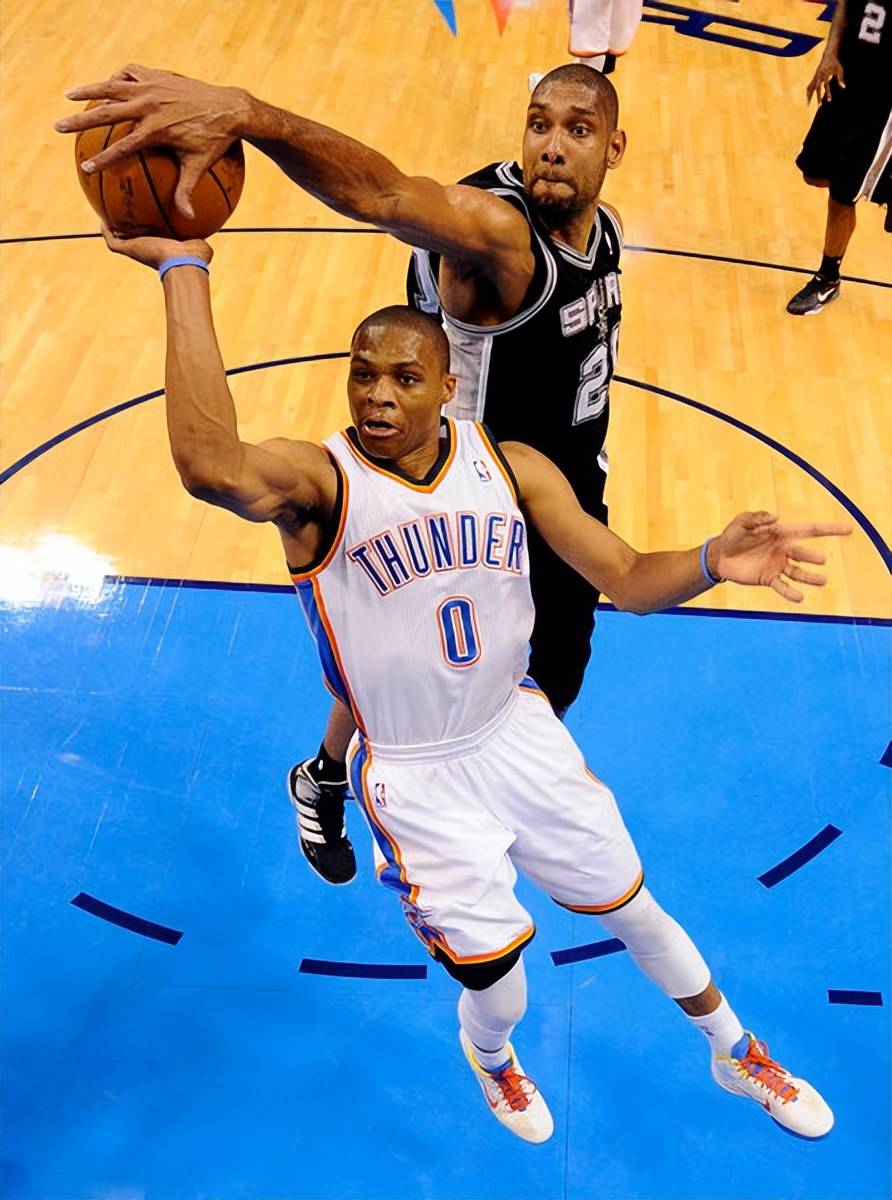 33岁埃里克森谈工资帽：收入丰厚是好事，但我踢球是因为热爱（33岁埃里克森谈工资帽：高薪固然可喜，我踢球只因热爱）